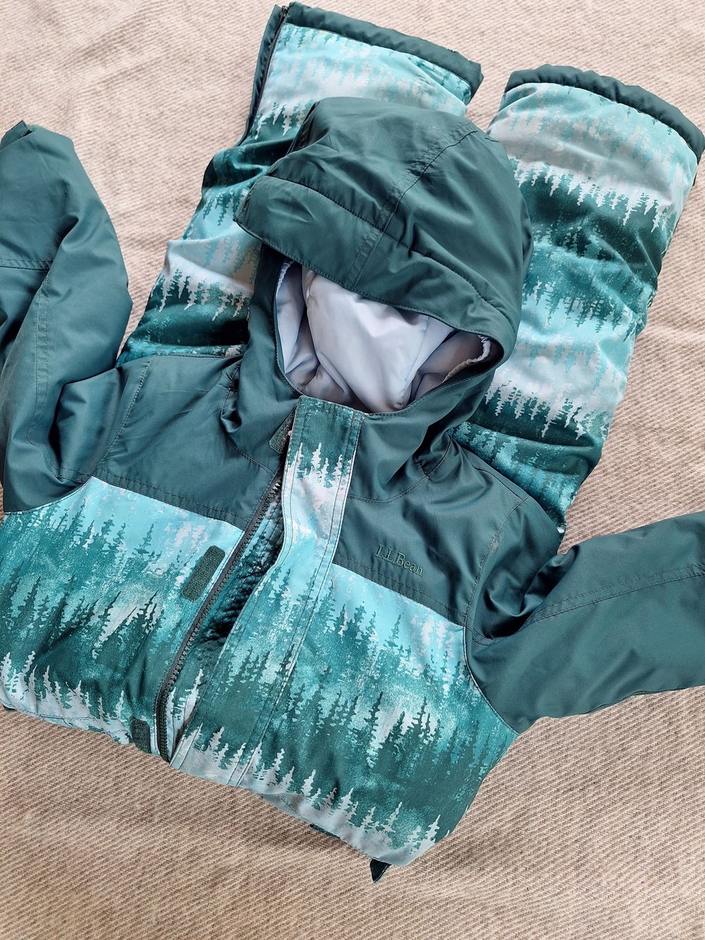 L.L. Bean Cold Buster Snowsuit, Size 5-6 - Picture 4 of 5